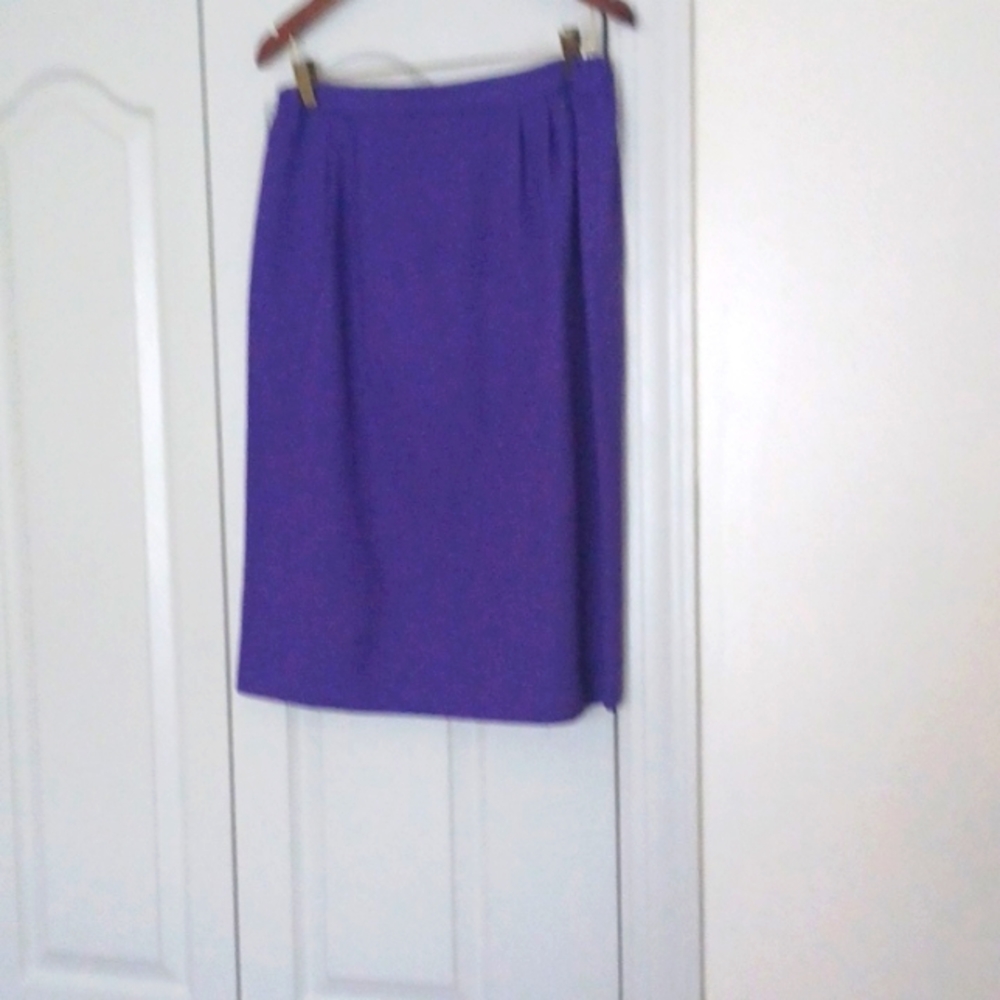 2-piece Suit - Picture 3 of 3